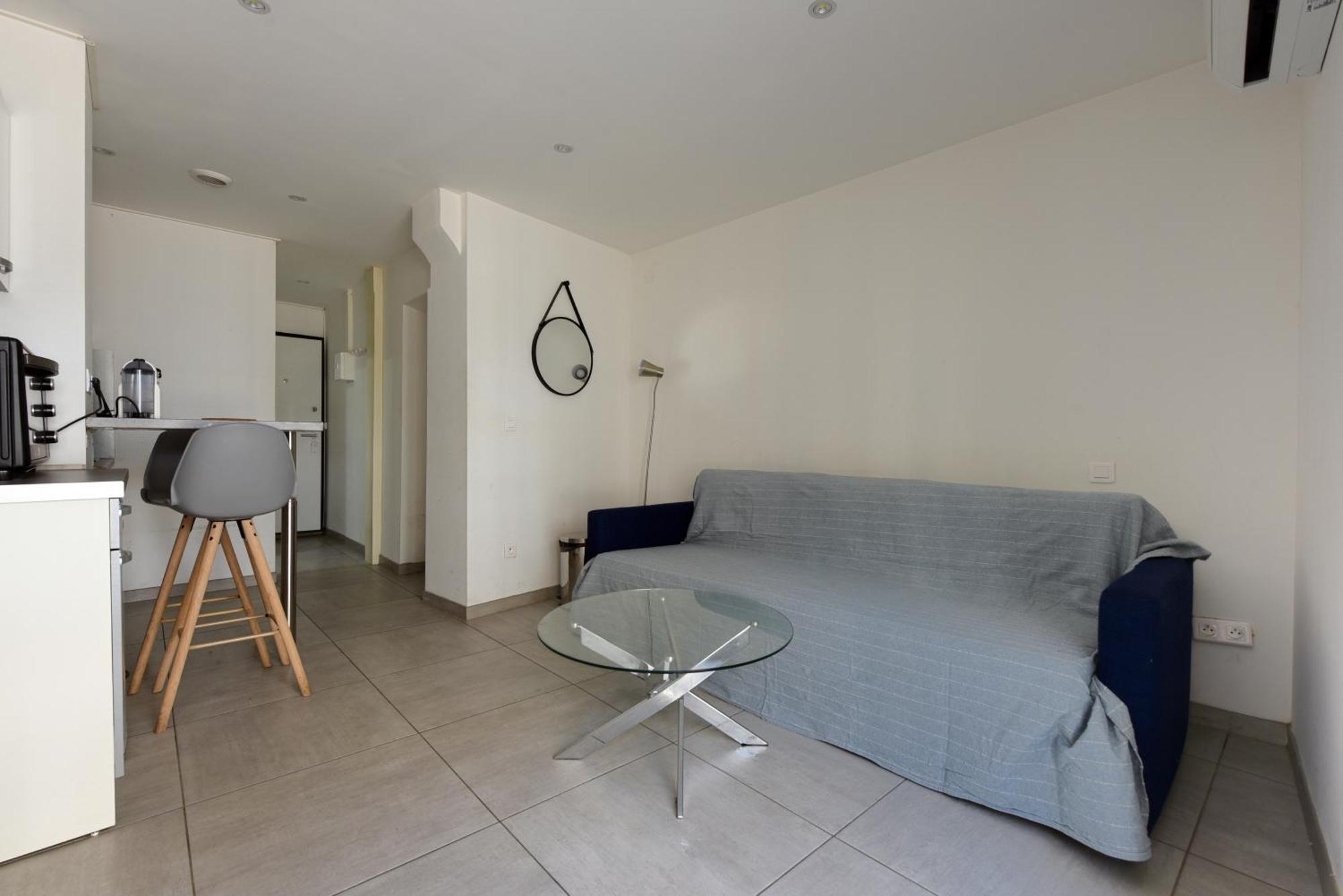 Provencal Studio Netflix Appart-Hotel-Provence La Fare-les-Oliviers Екстериор снимка