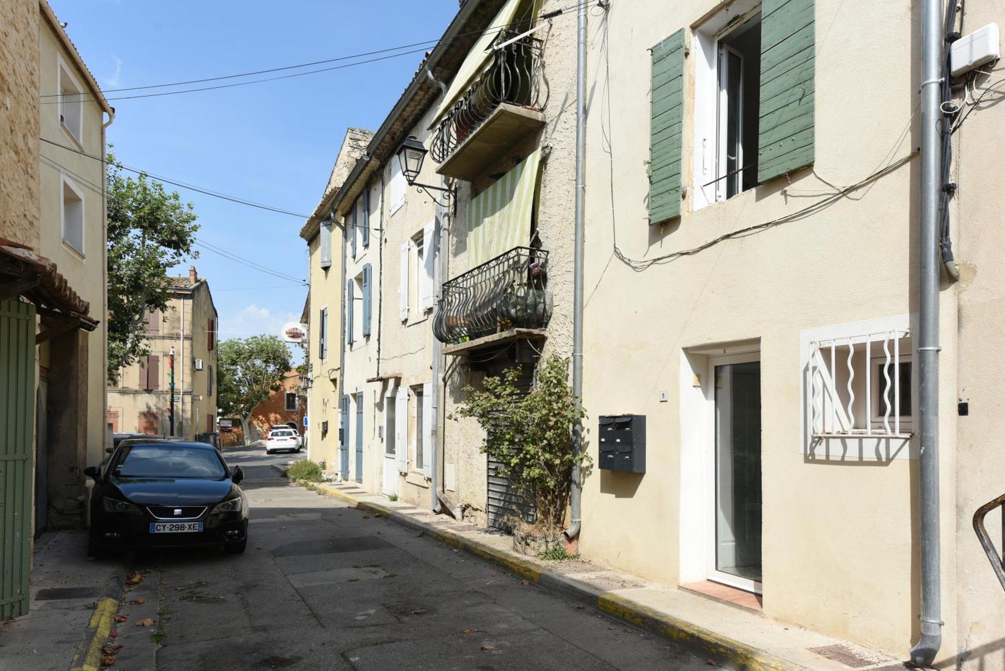 Provencal Studio Netflix Appart-Hotel-Provence La Fare-les-Oliviers Екстериор снимка